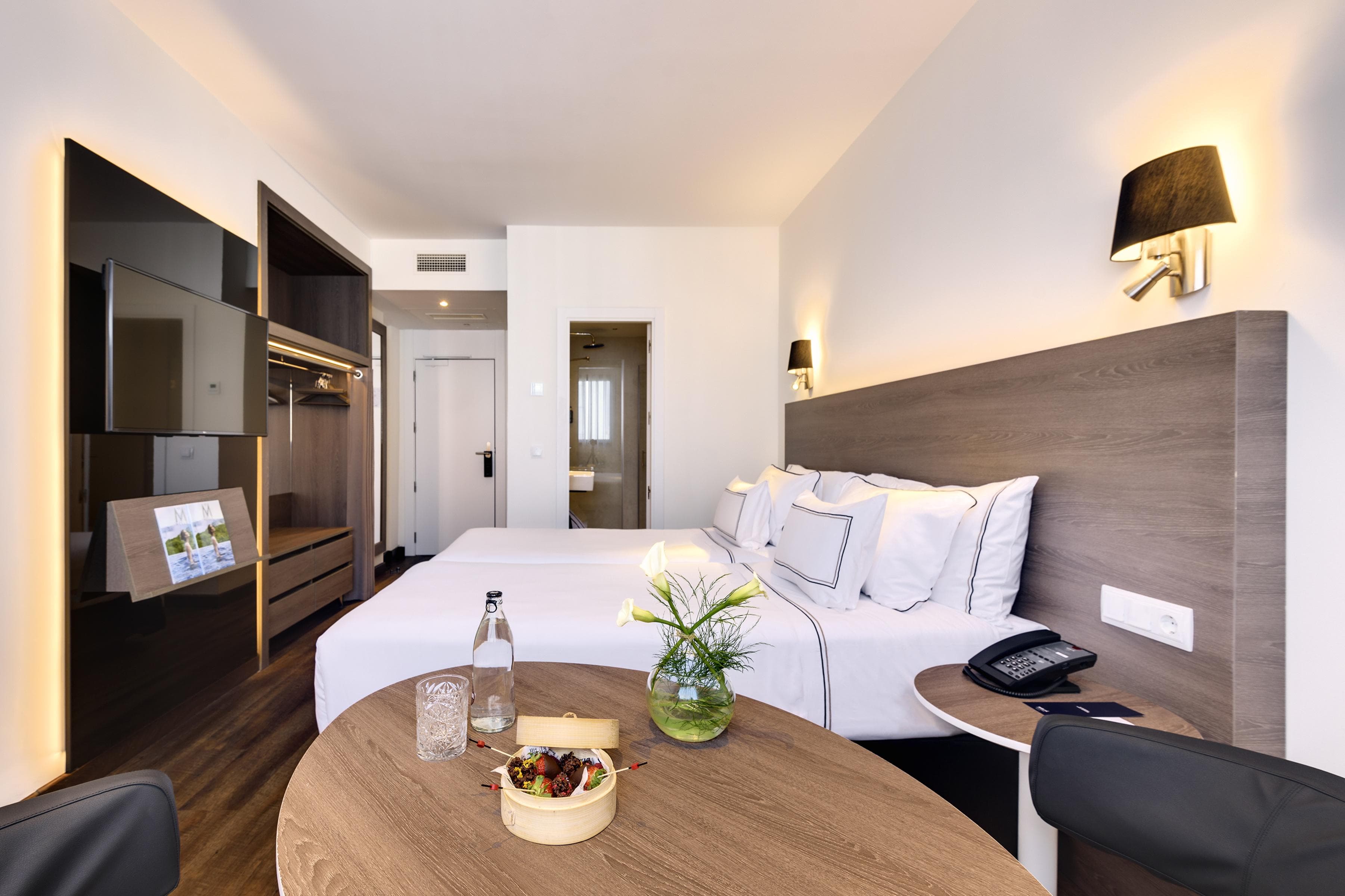Melia Madrid Serrano - 25