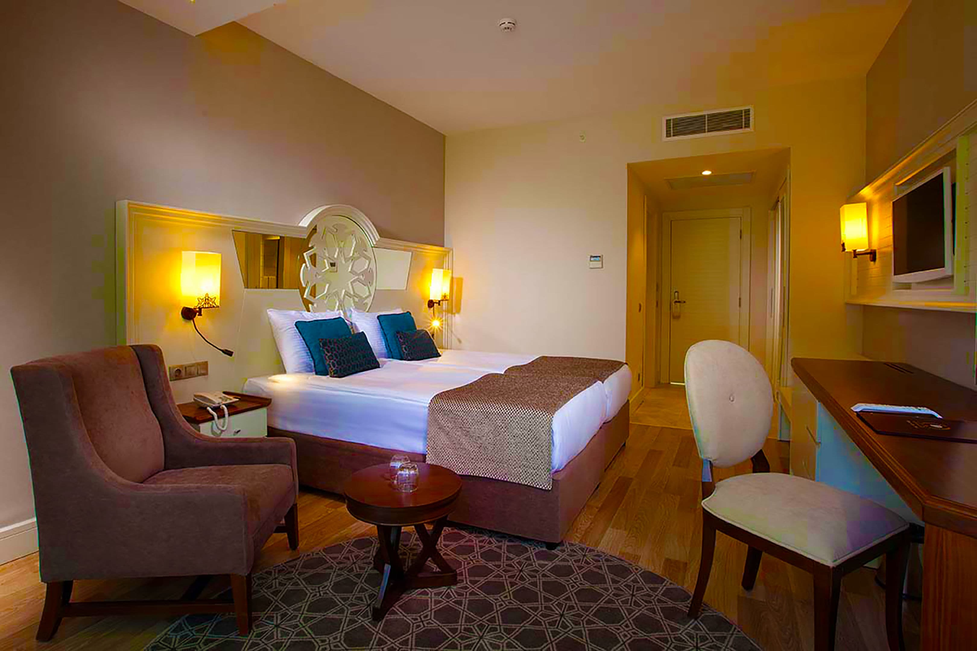 Diamond Elite Hotel & Spa +16 - 16