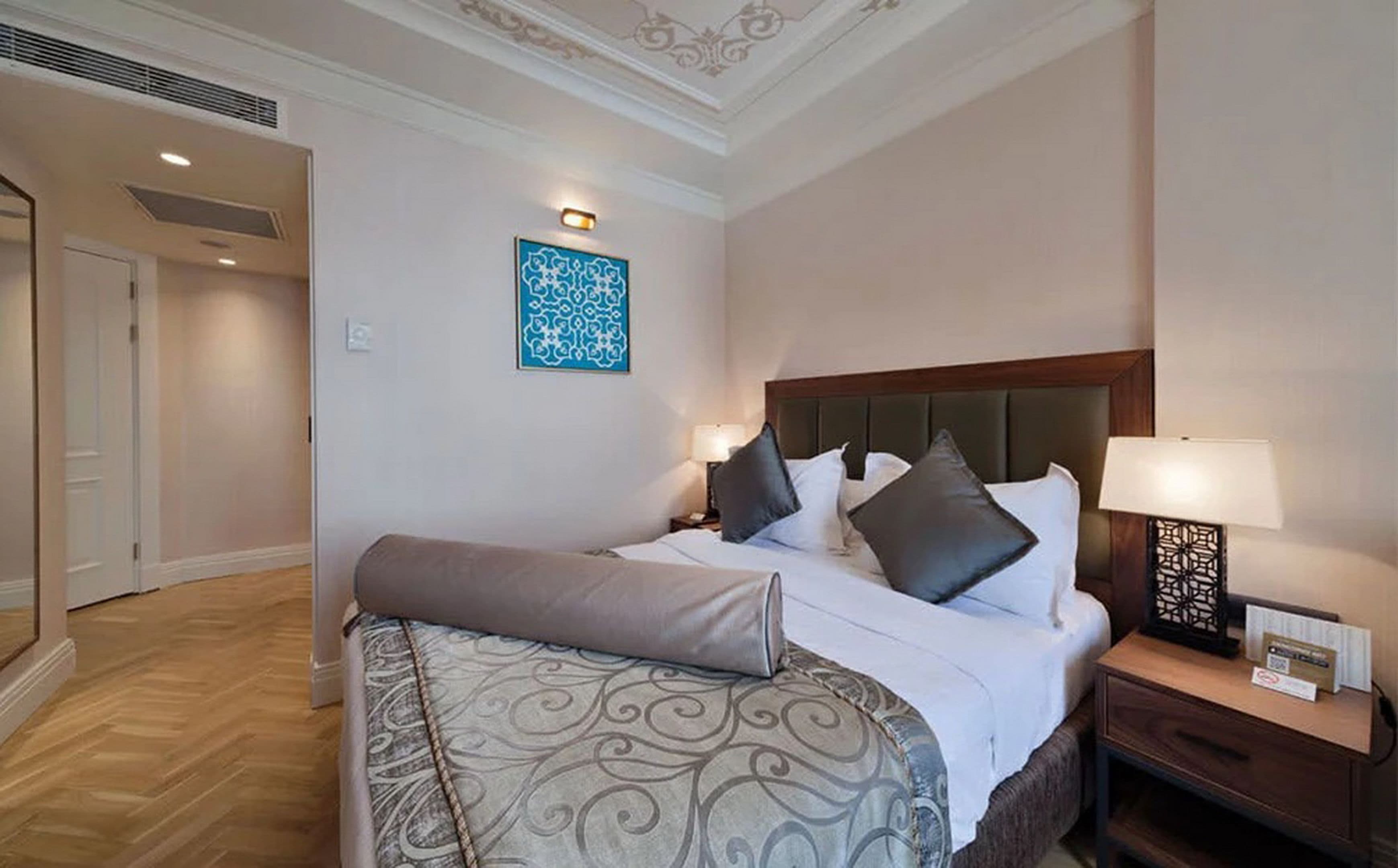 Golden Age Hotel - 68