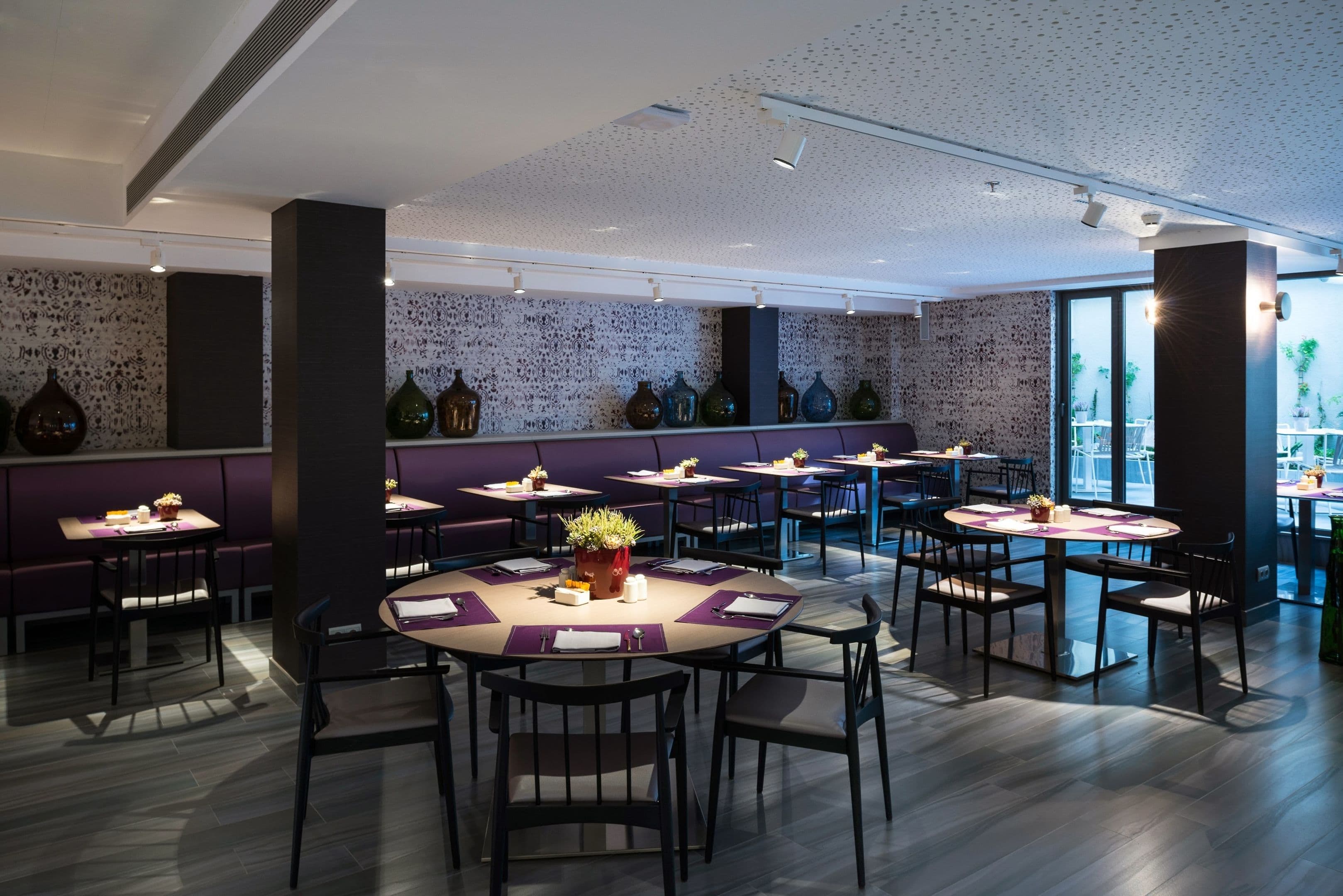 Catalonia Square - 80