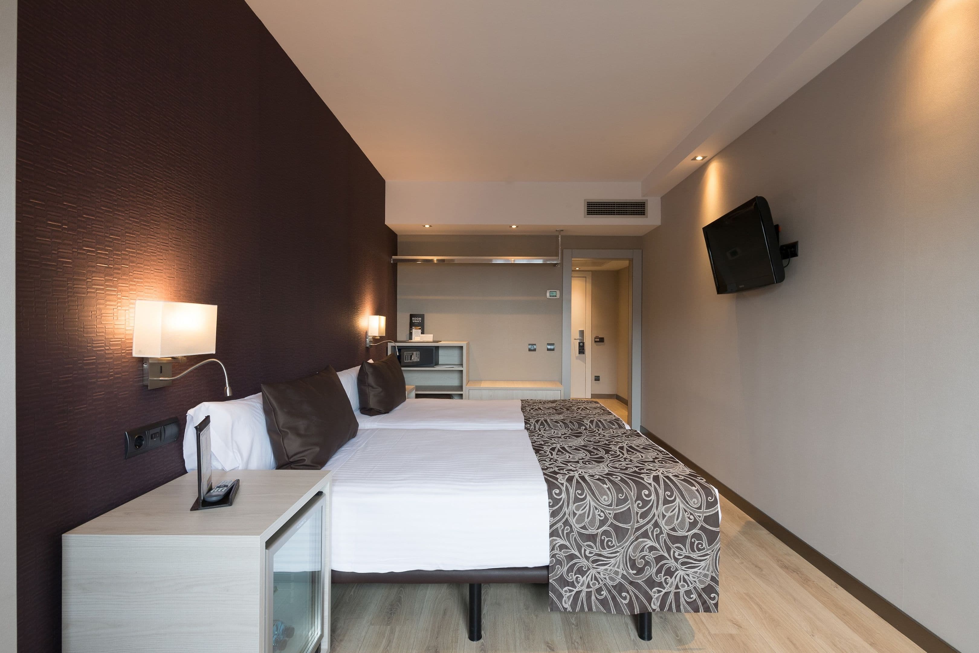 Catalonia Atenas - 76