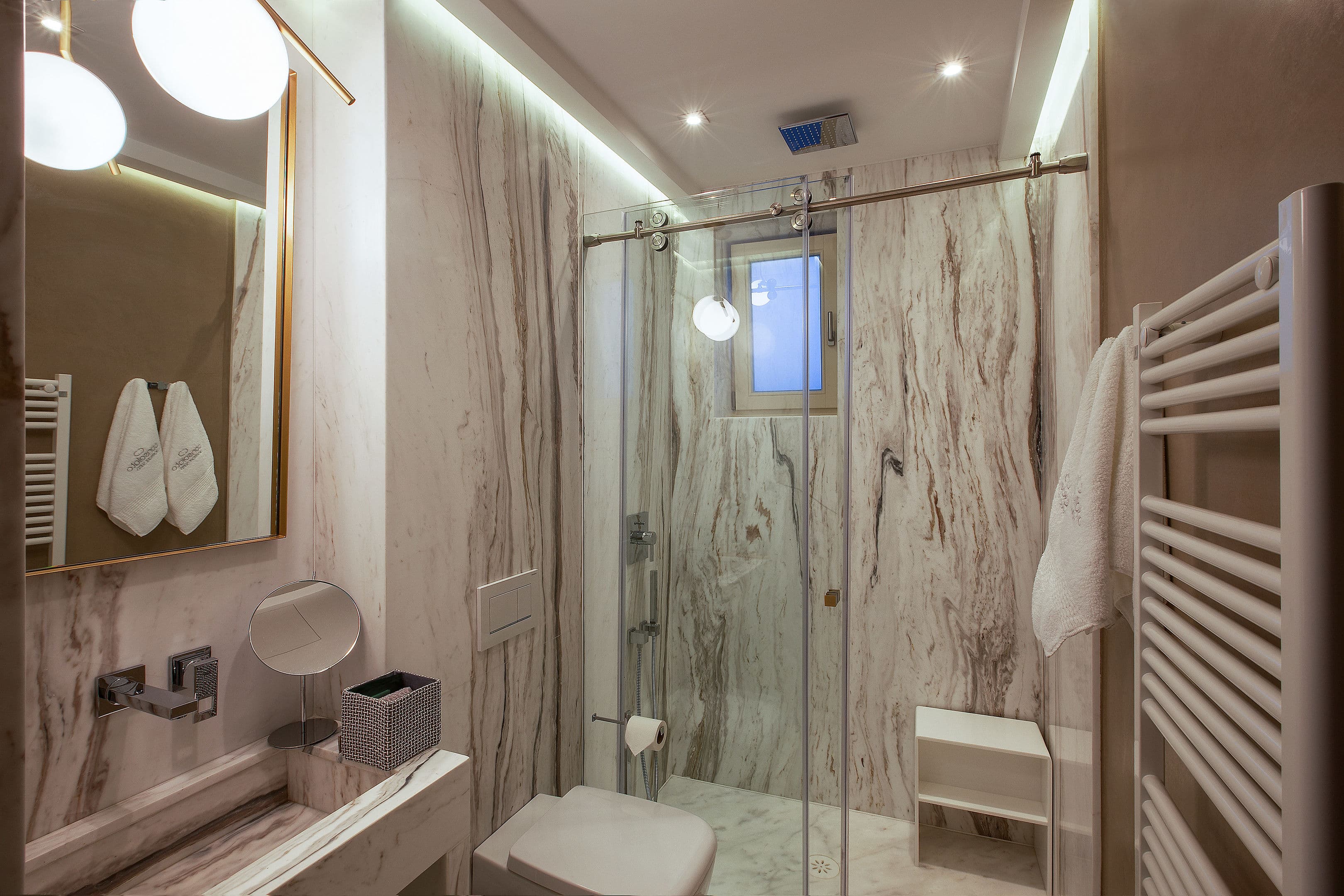 Consolato Boutique - 40