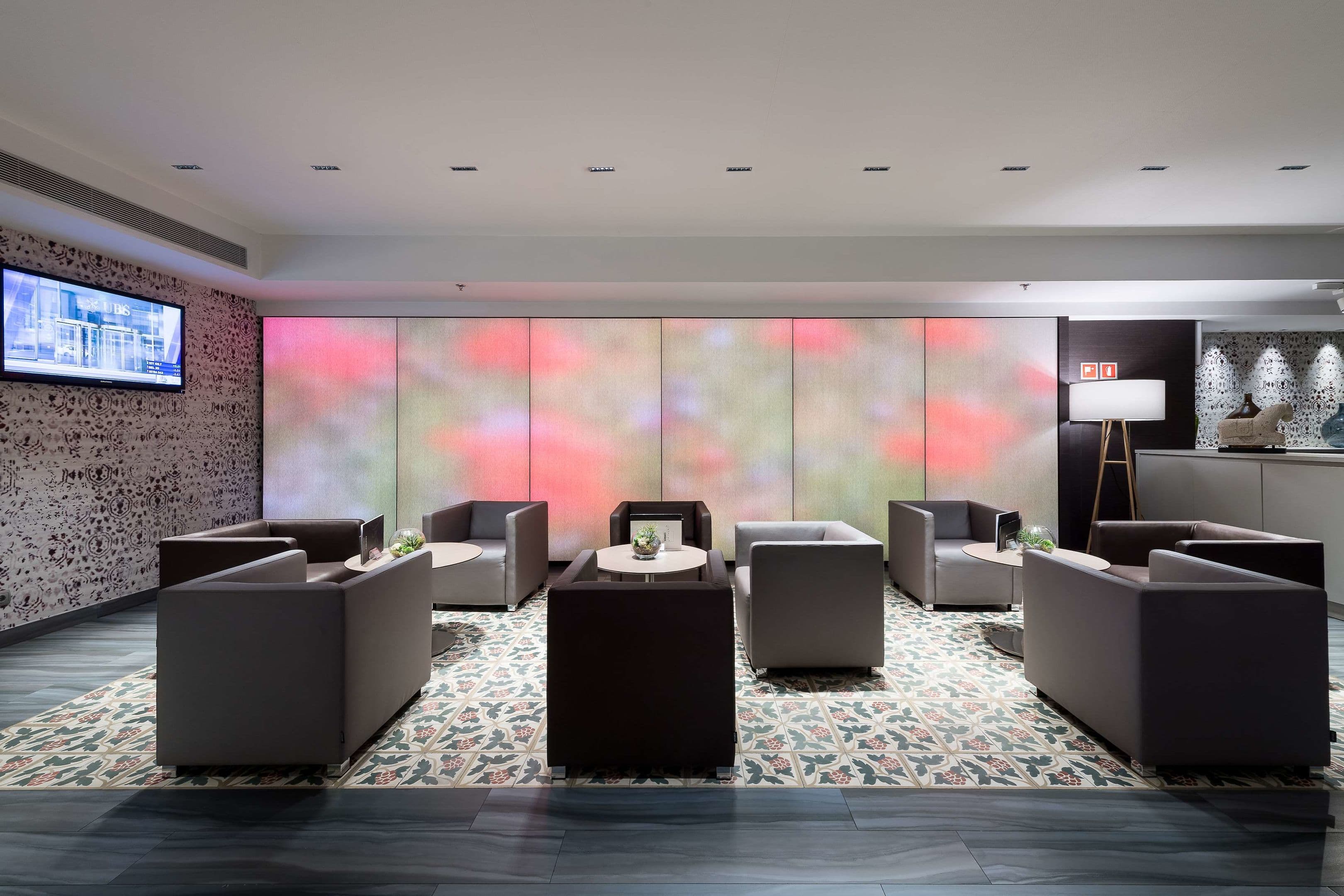 Catalonia Square - 90