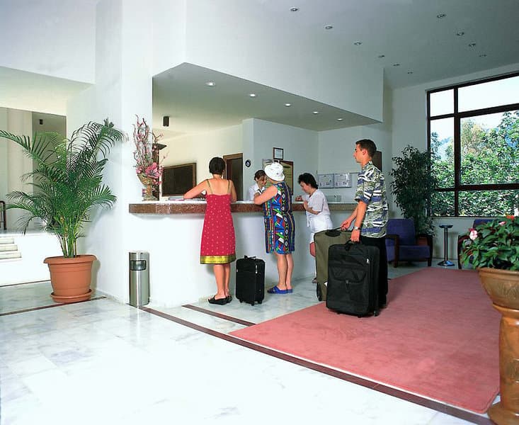Fortuna Beach Hotel - 31