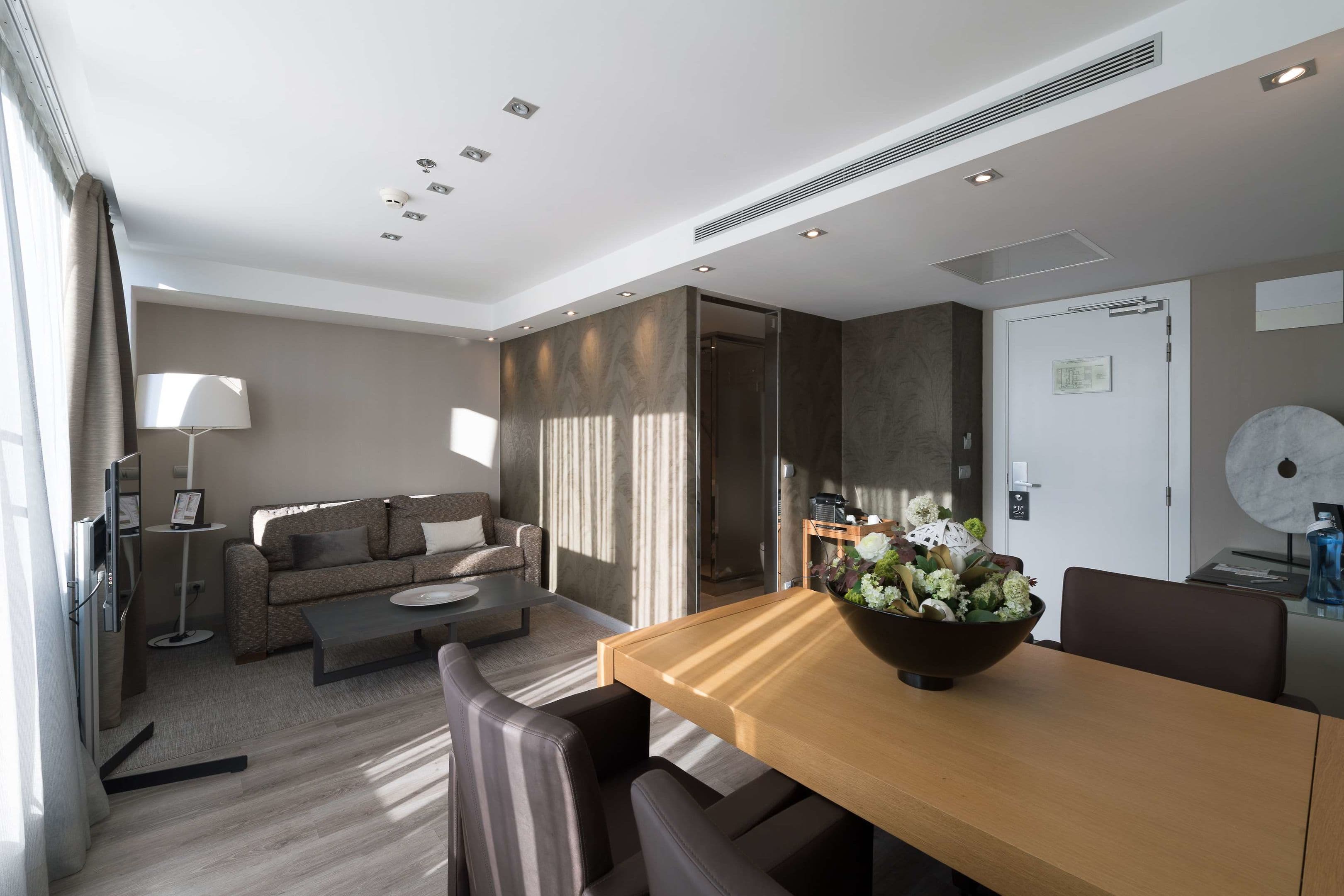 Catalonia Square - 101