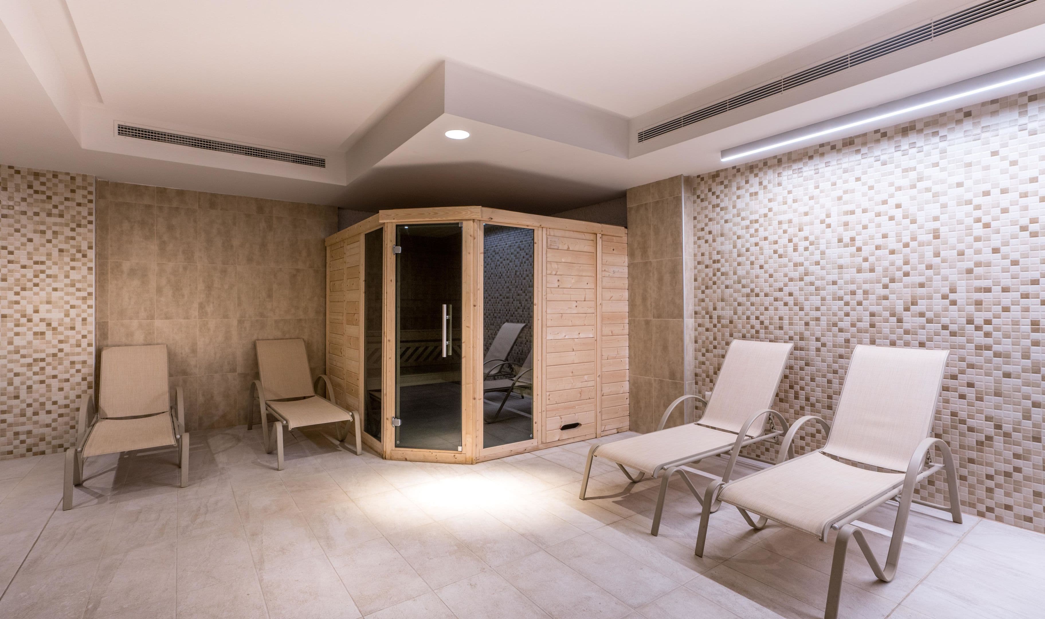 Cronwell Resort Sermilia - 5