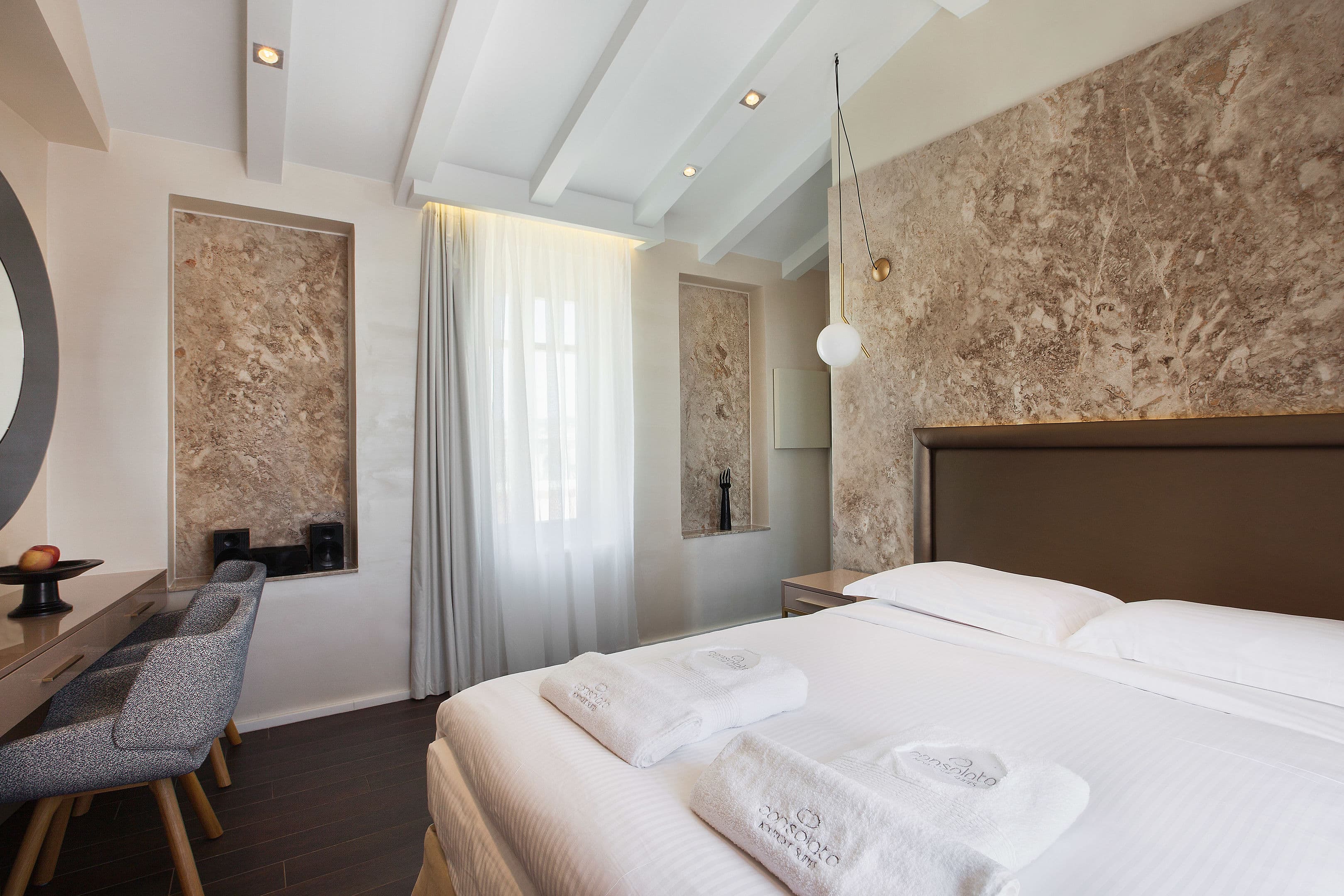 Consolato Boutique - 43