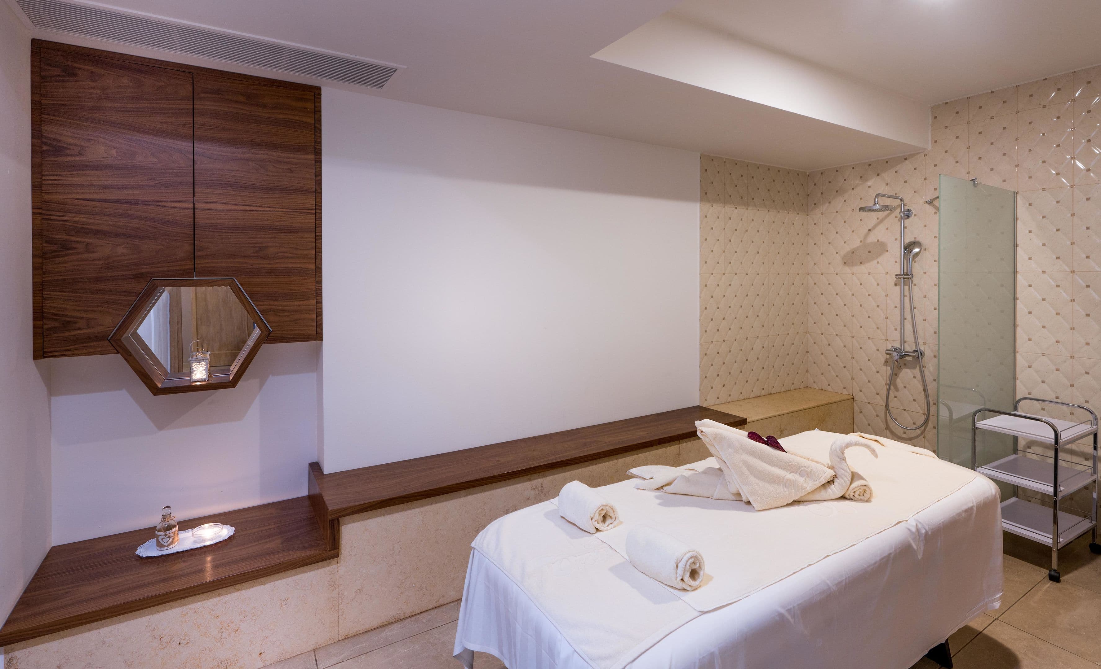 Cronwell Resort Sermilia - 6