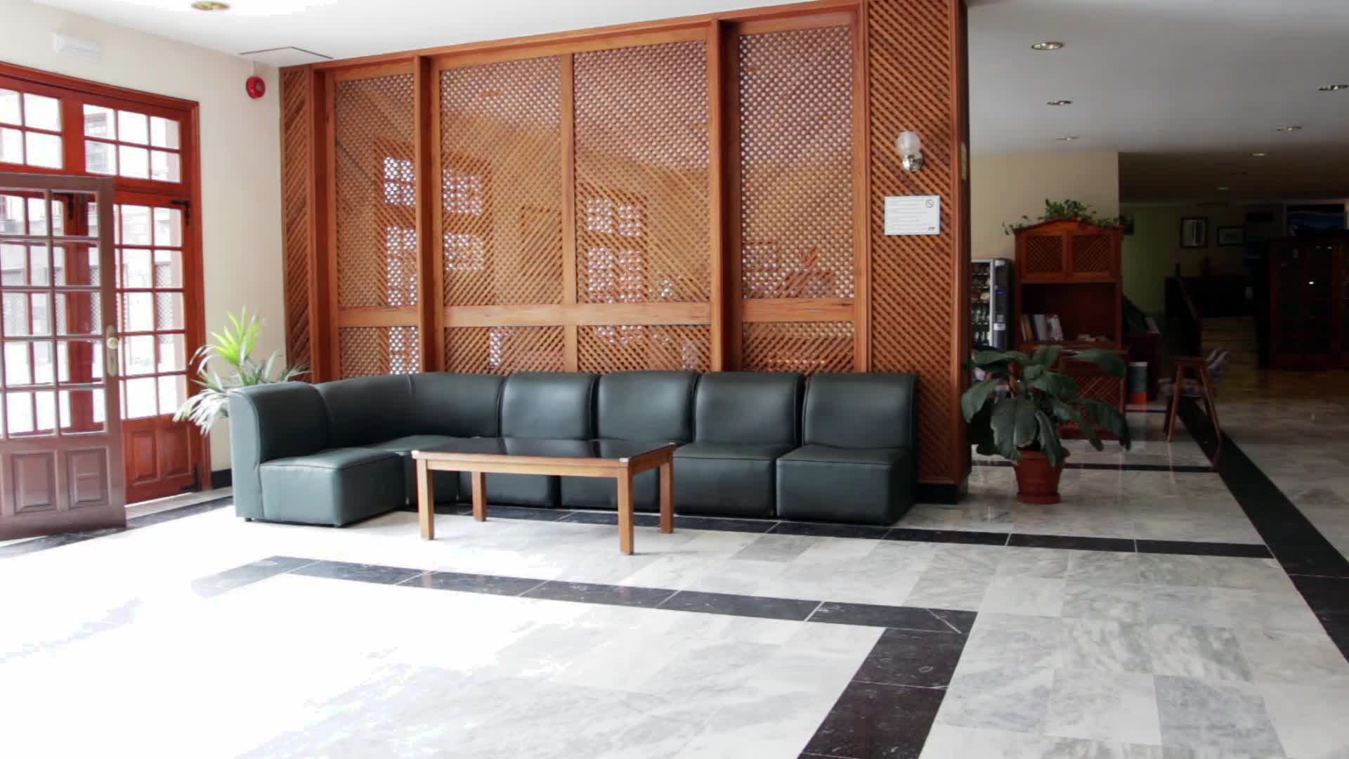 Be Smart Florida Plaza - 43