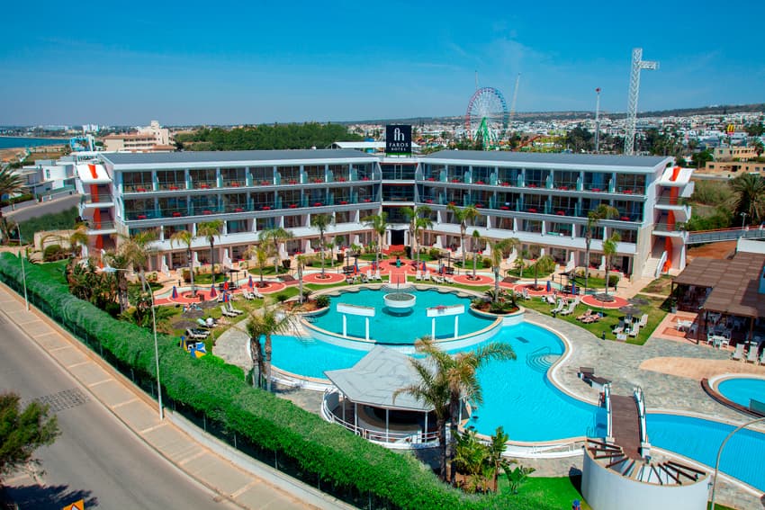 Hotel Faros