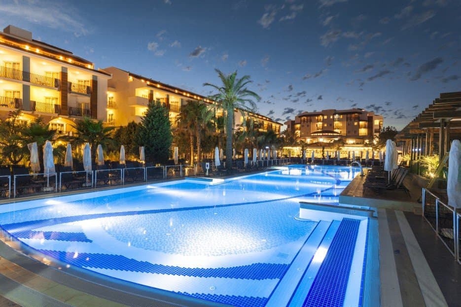 Charter Antalya - BELEK BEACH RESORT