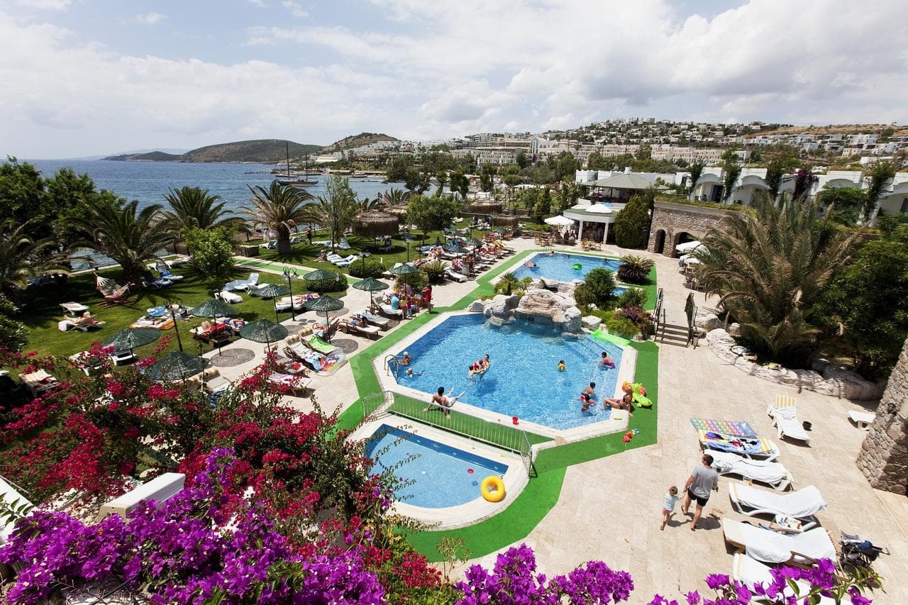 Royal Asarlik Beach Hotel - 3