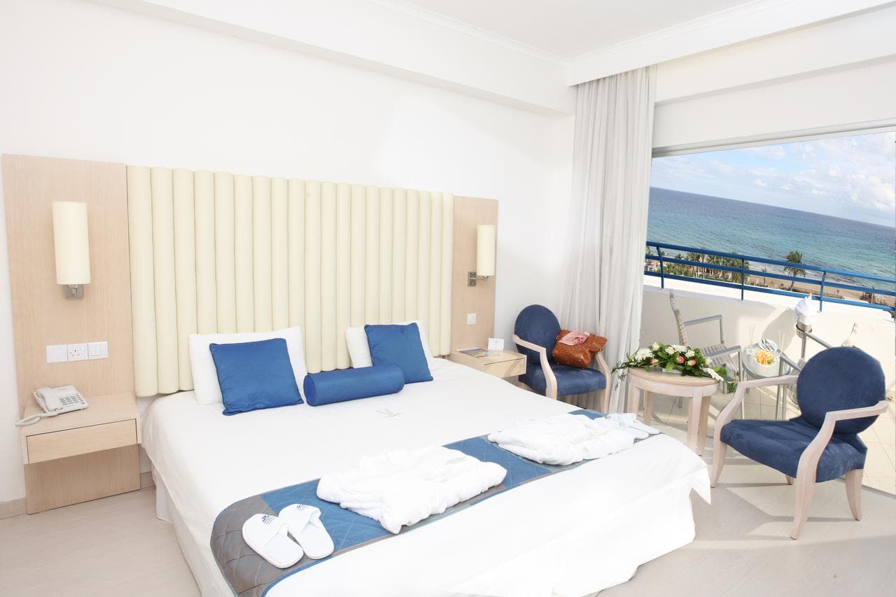 Vrissiana Beach Hotel - 10