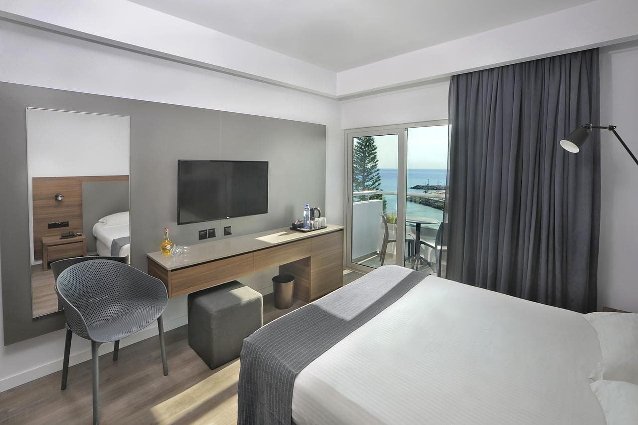 Okeanos Beach Boutique Hotel - 12