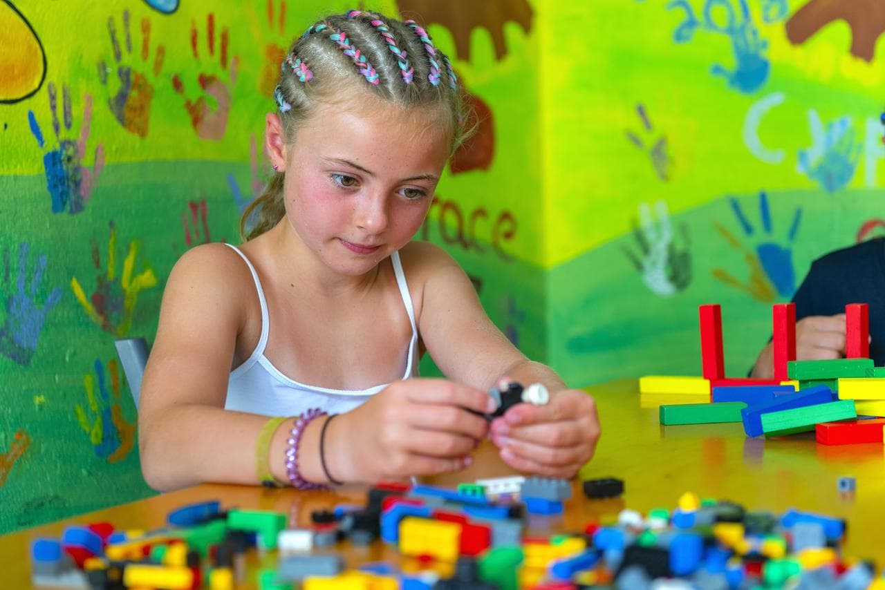 Hotel Mayfair Gardens - 6