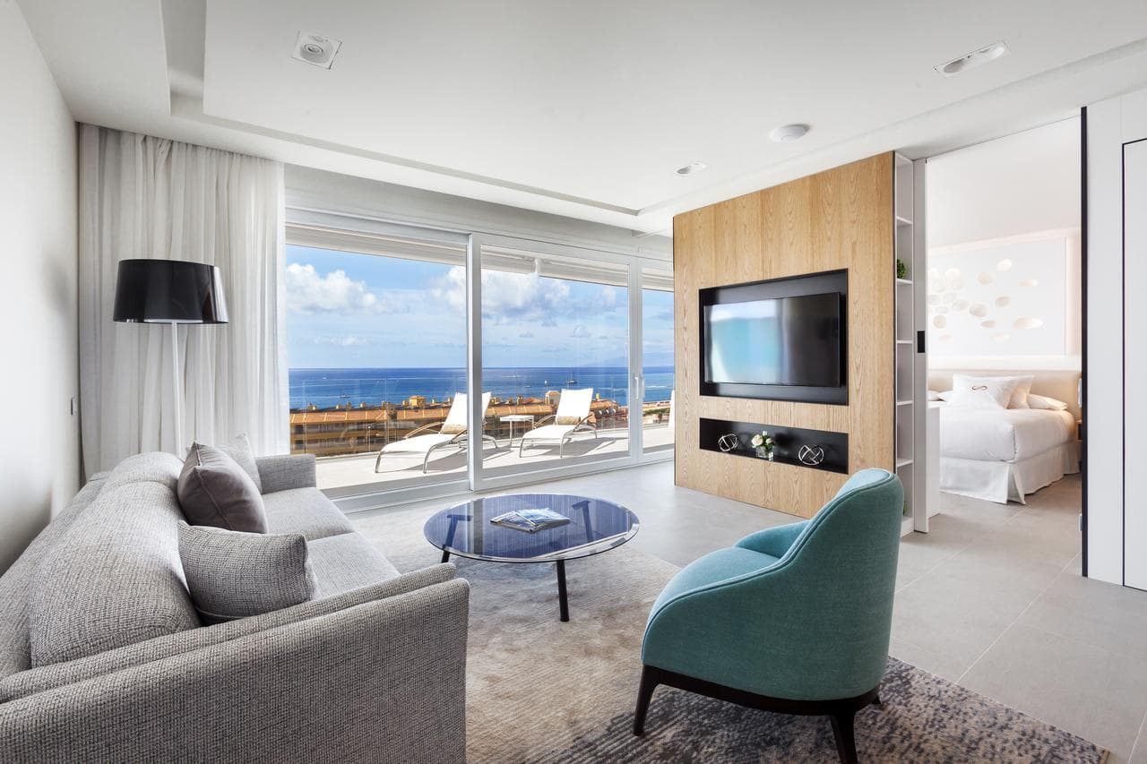 Hotel Royal Hideaway Corales Suites - 2