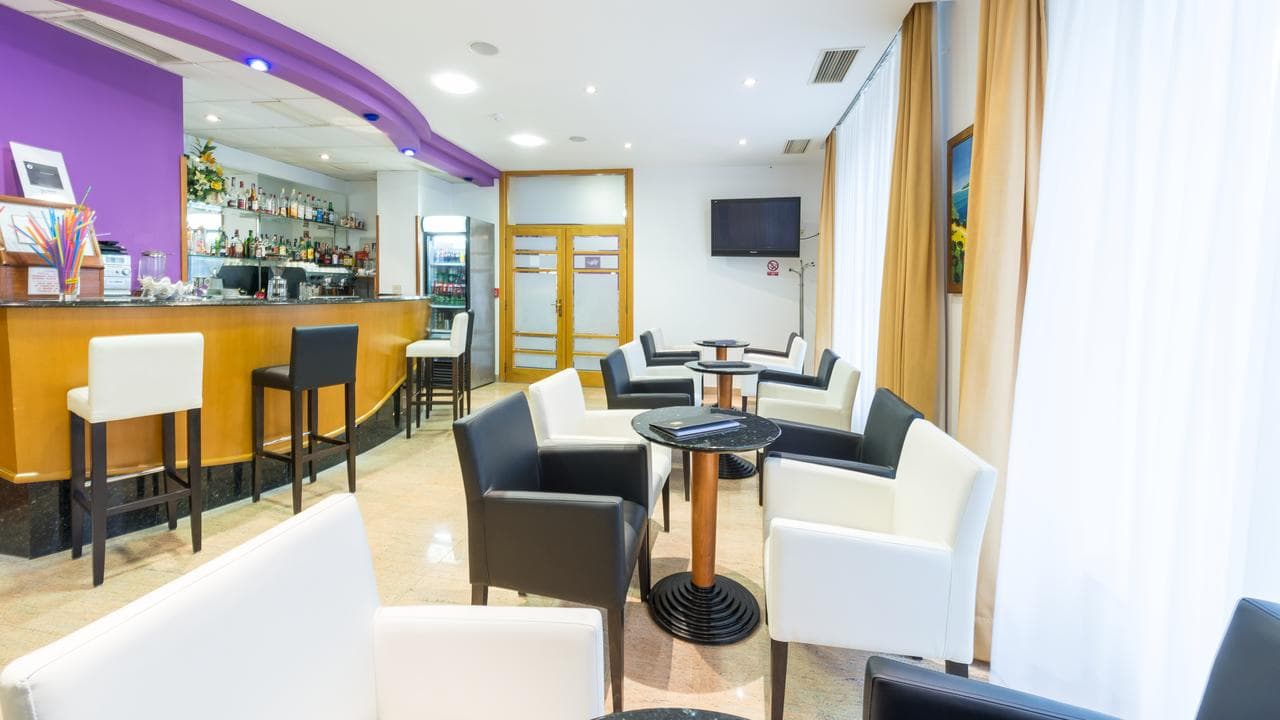 Hotel Komodor - 10