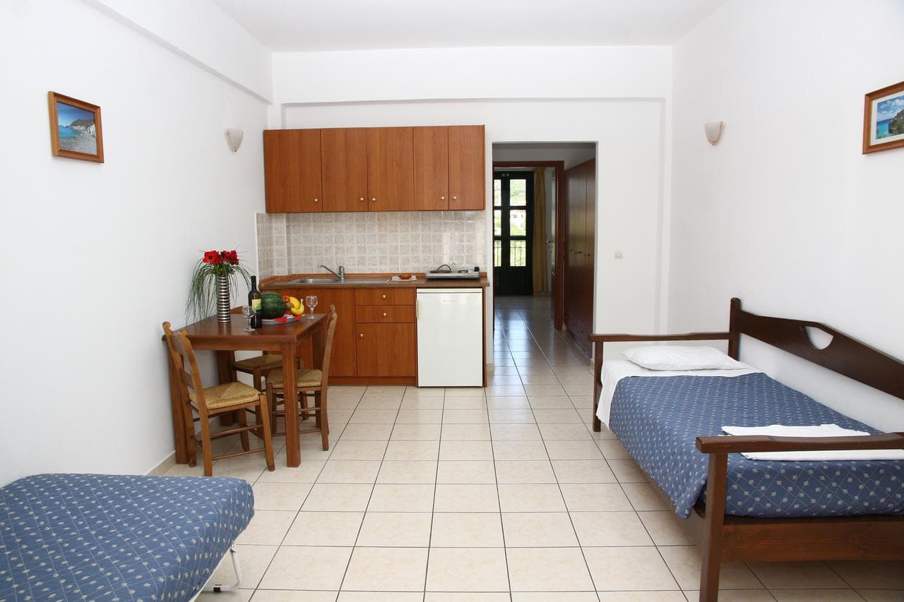 Camari Garden Hotel Apartments - 13