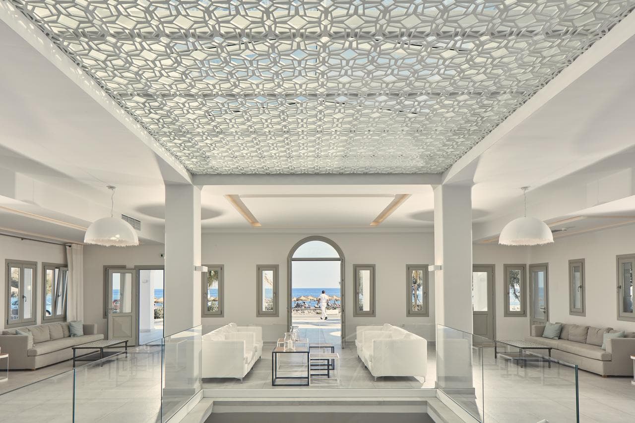 Aqua Blue Beach Hotel - 11
