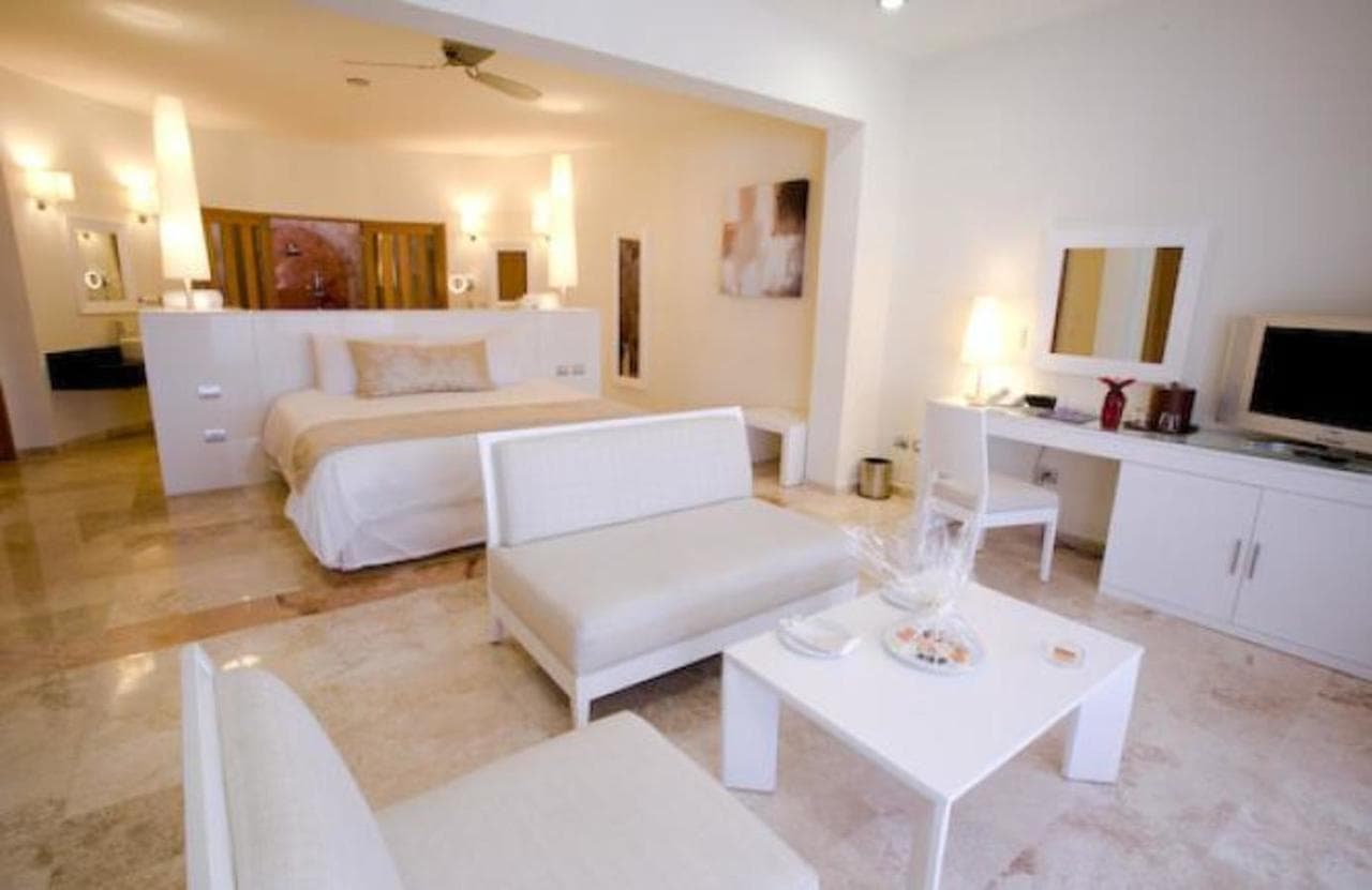 Hotel Grand Riviera Princess - 3