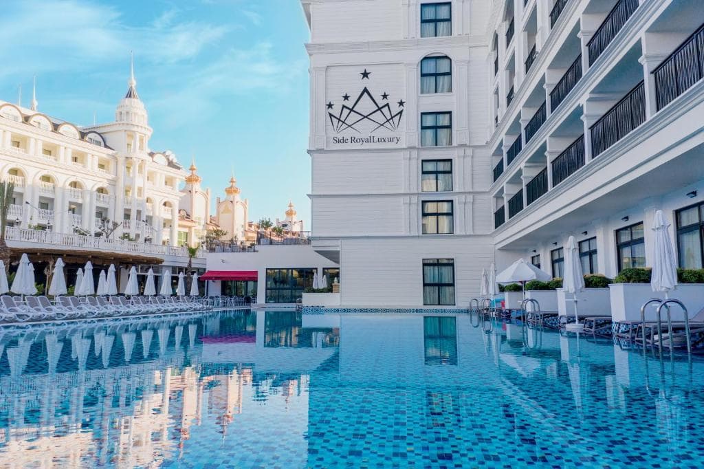 Side Royal Style Hotel - 9