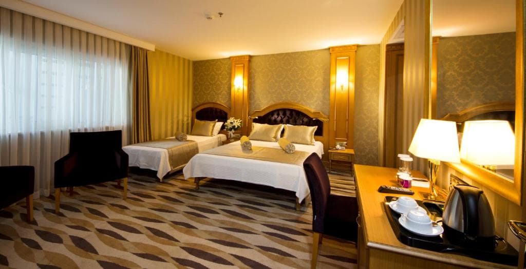 Aprilis Hotel - 8