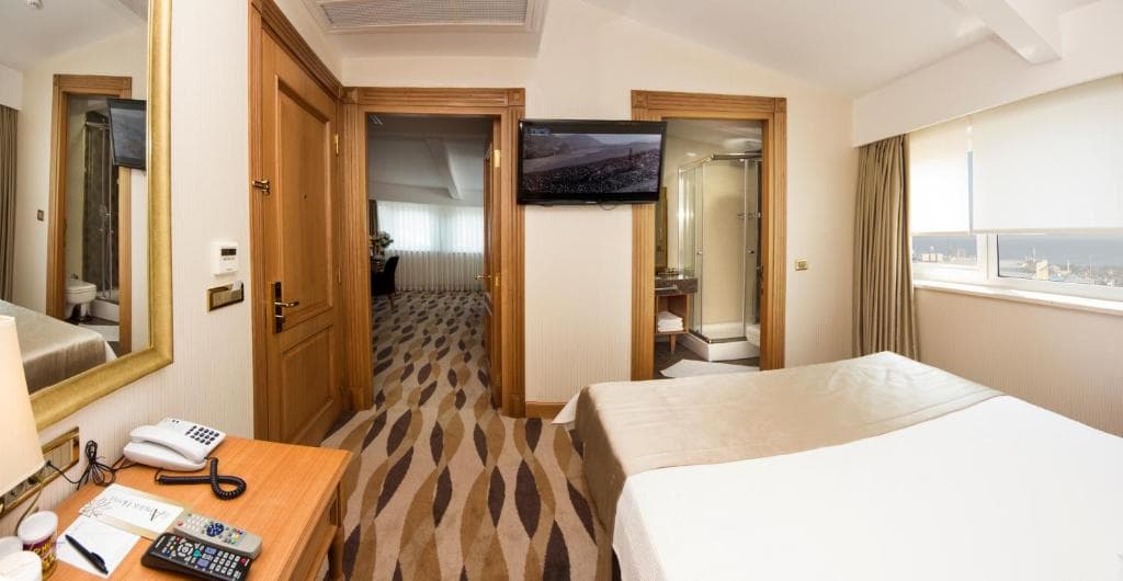 Aprilis Hotel - 42