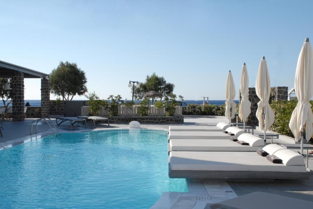 Aqua Blue Beach Hotel - 19