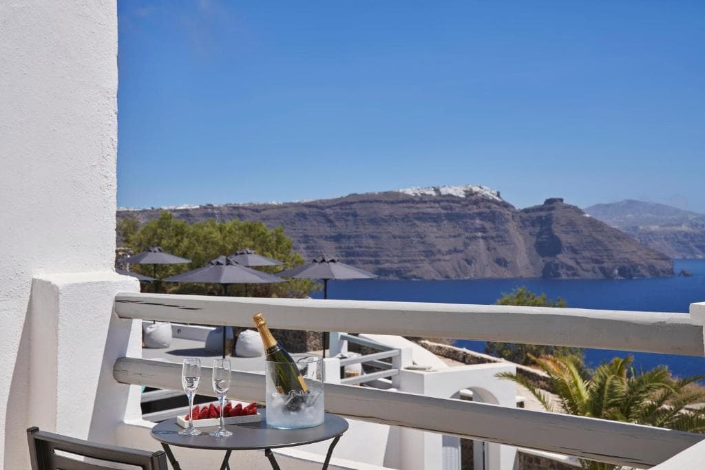 Mr and Mrs White Santorini - 10