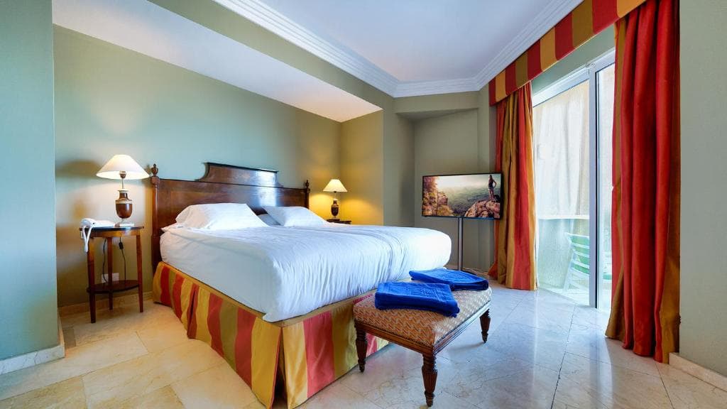 Bull Reina Isabel and Spa - 27