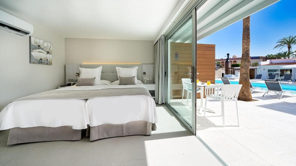 Sanom Beach Resort - 20