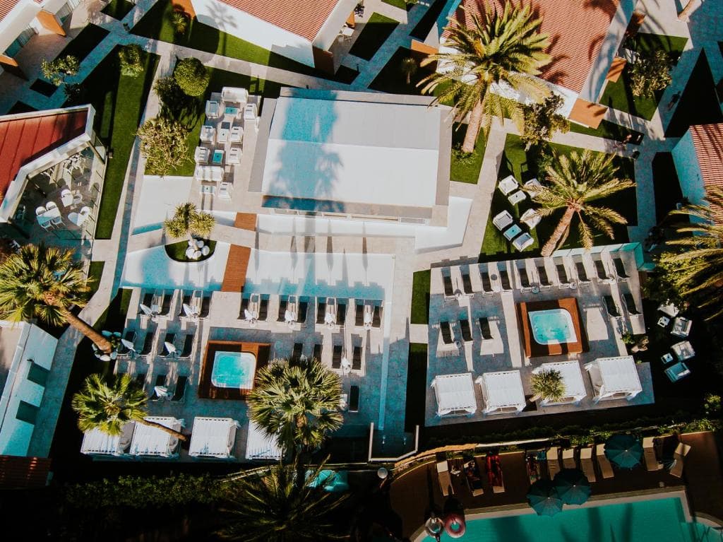 Sanom Beach Resort - 15