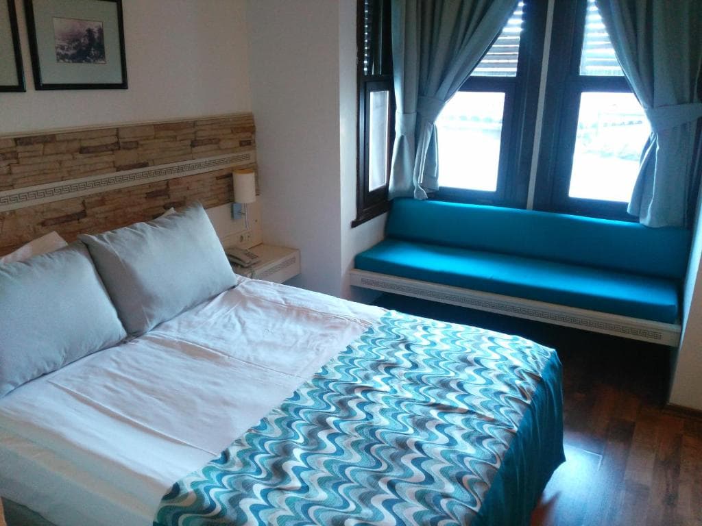Aspen Hotel - 9