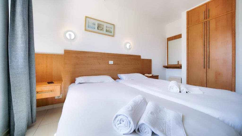 Apartamentos Roslara - 32