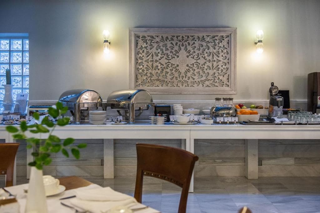 Avra City Hotel - 14