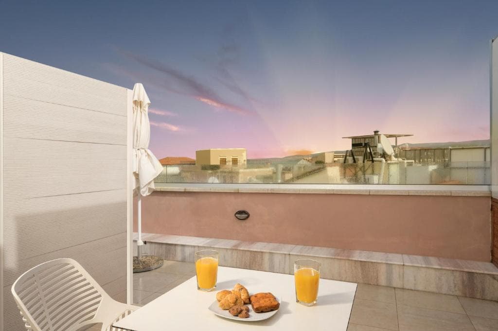 Consolato Boutique - 8