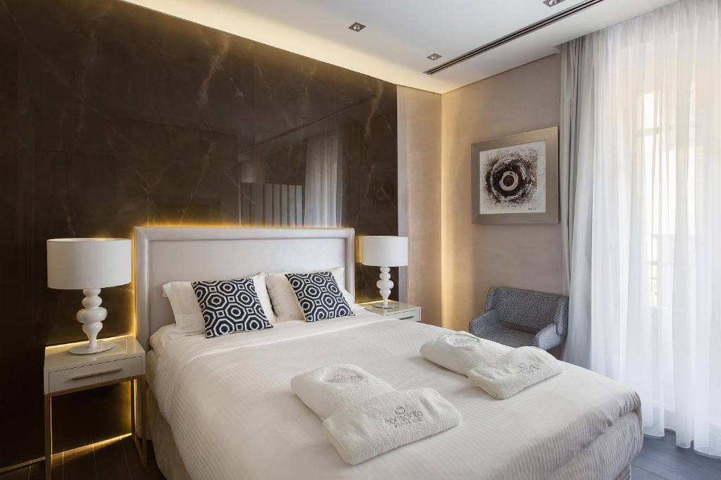 Consolato Boutique - 7