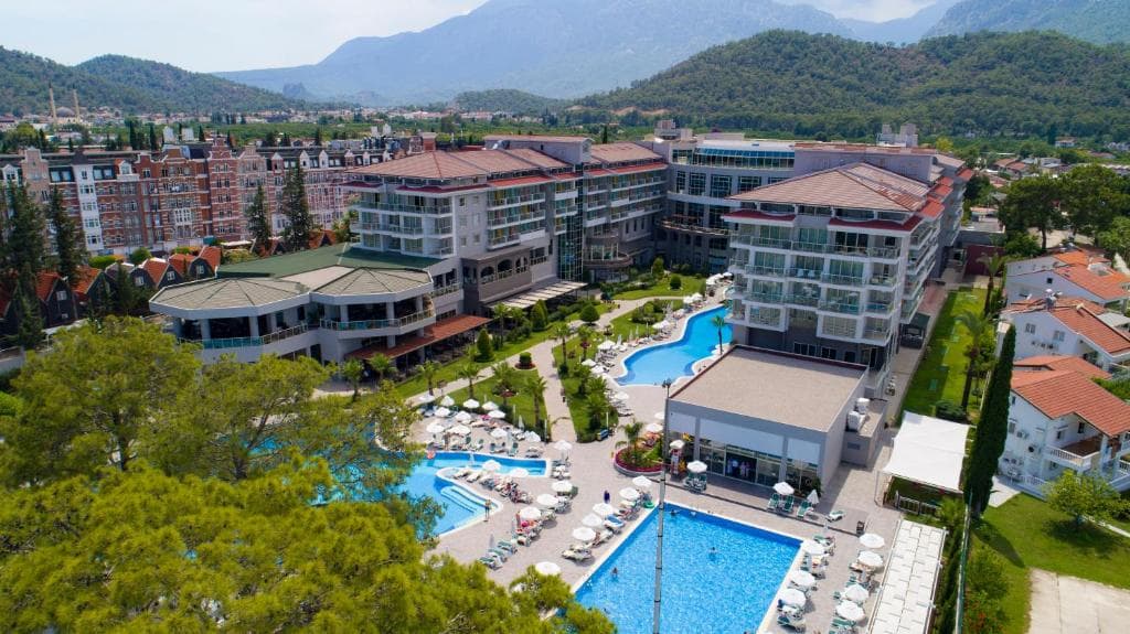 Akra Kemer