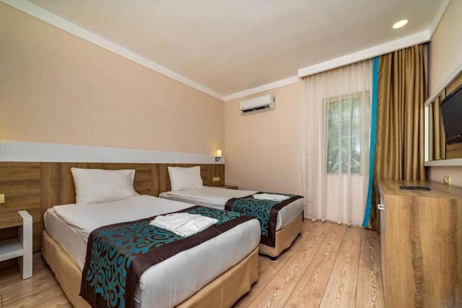 Fun & Sun Gypsophila Marina Hotel - 32