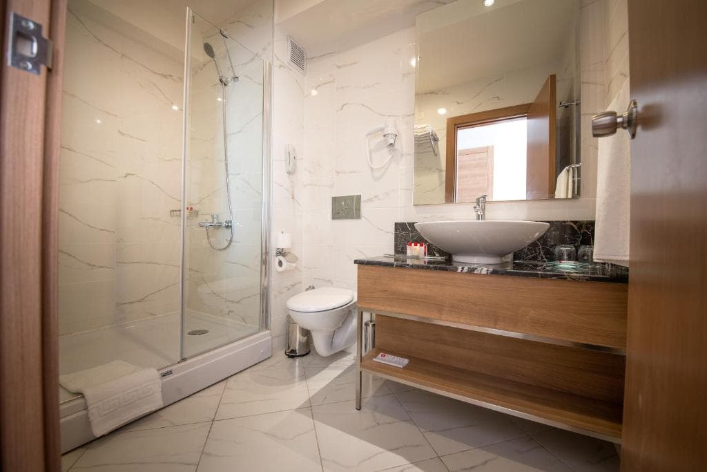 Charter Antalya - WYNDHAM GARDEN LARA - 34