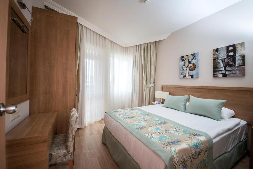 Charter Antalya - WYNDHAM GARDEN LARA - 29