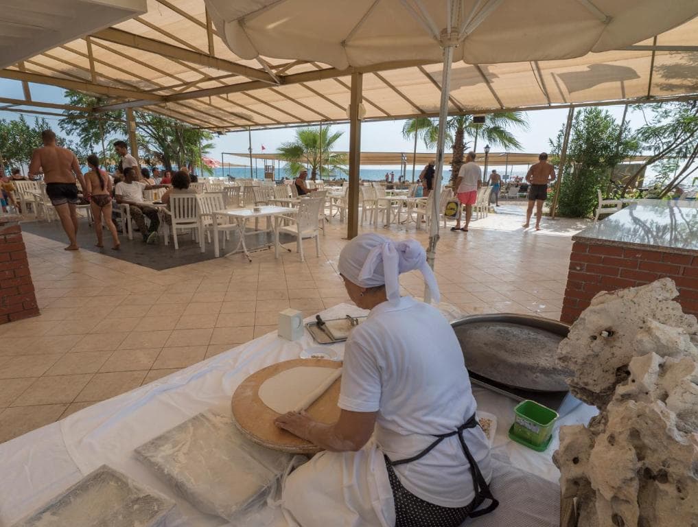 Linda Resort Hotel - 8