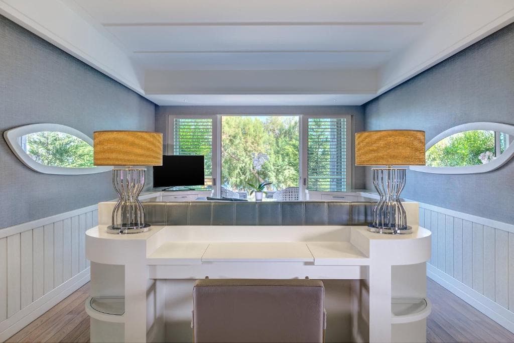 Caresse a Luxury Collection Resort & Spa - 11