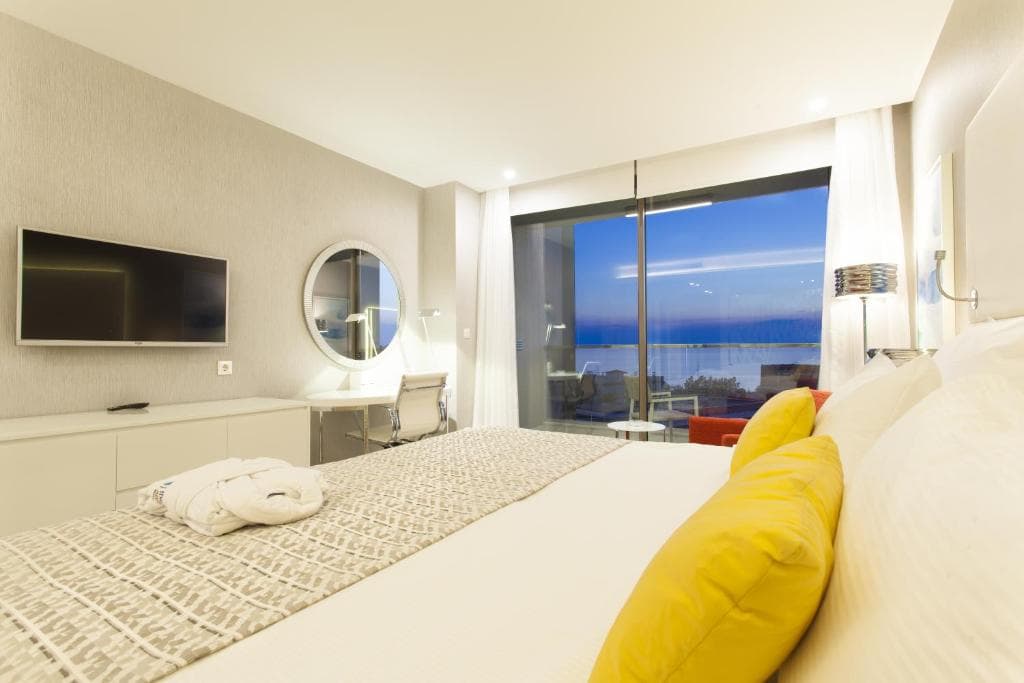 The Sense Deluxe - 21