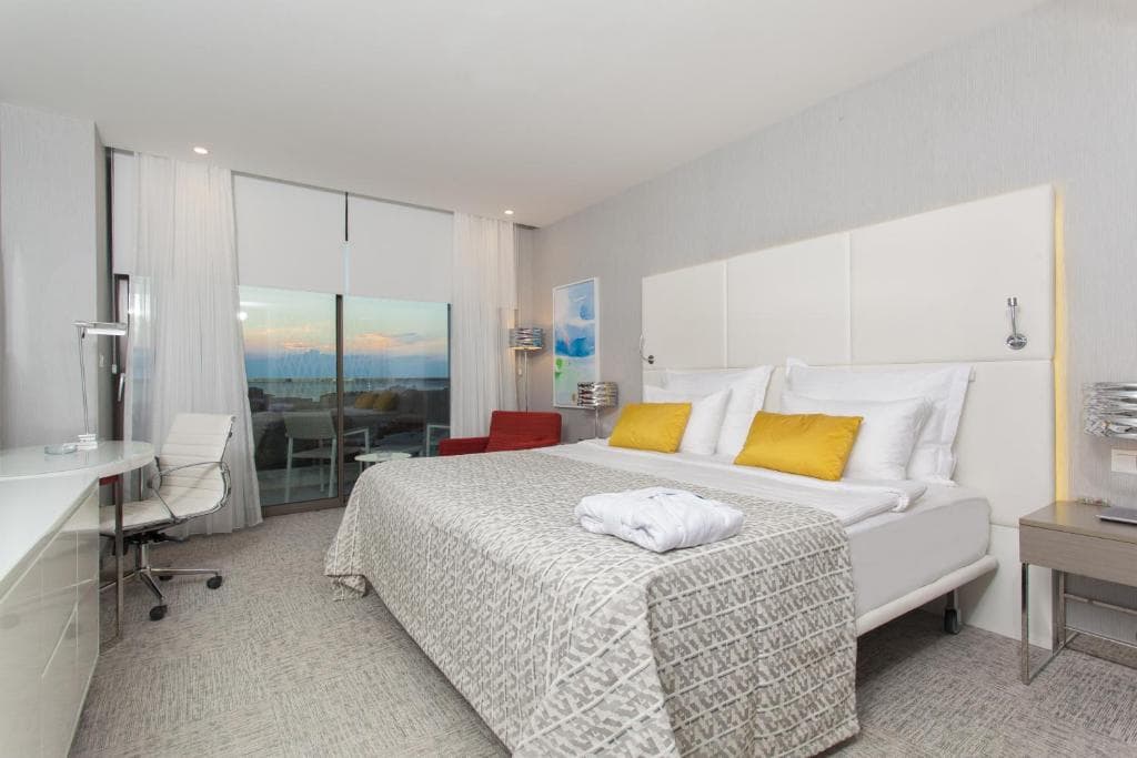 The Sense Deluxe - 20