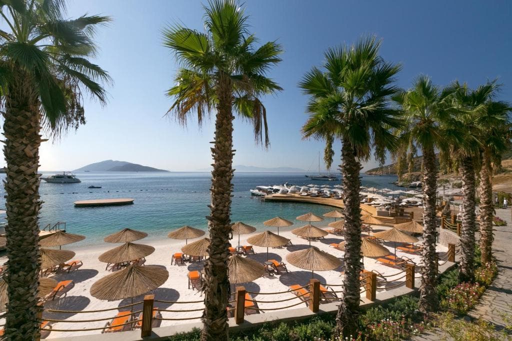 Caresse a Luxury Collection Resort & Spa - 13