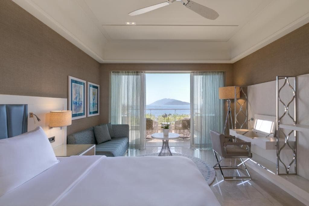 Caresse a Luxury Collection Resort & Spa - 9