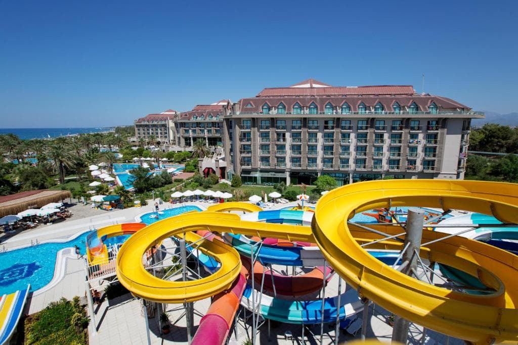 Charter Antalya - Lago Hotel (ex AZURA DELUXE RESORT AND AQUA SORGUN)