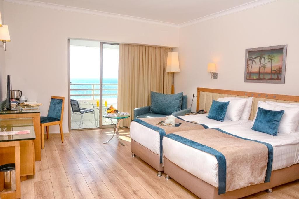 Korumar Hotel Deluxe - 8