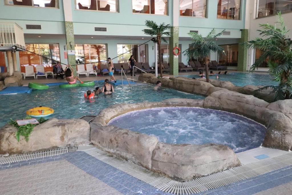 Aqua Fantasy Aquapark Hotel & Spa - 43